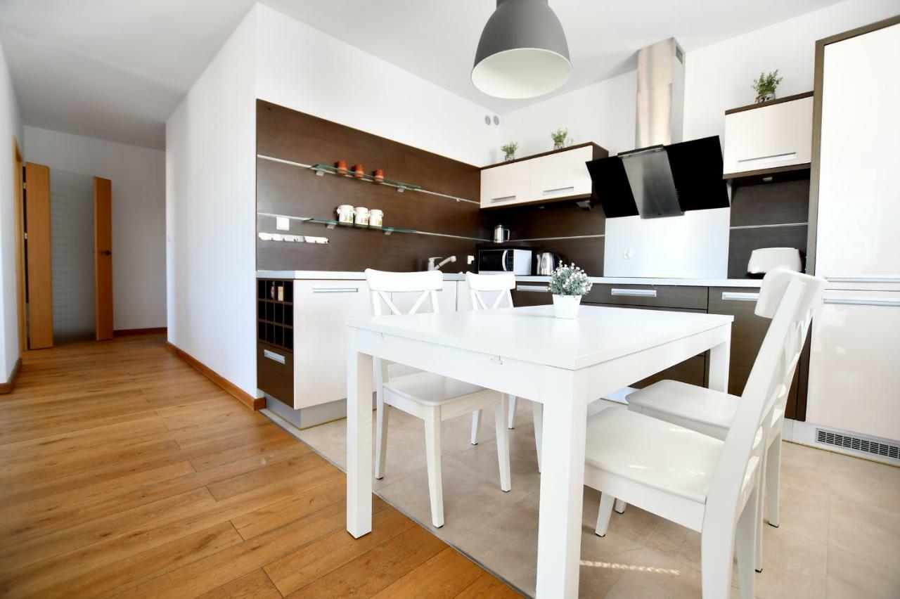Apartamenty Navigator-Portowa 28 Kolobrzeg Bagian luar foto