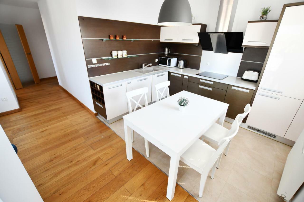 Apartamenty Navigator-Portowa 28 Kolobrzeg Bagian luar foto